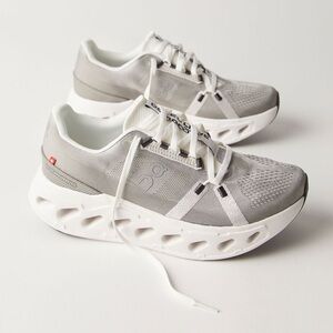 ON “CLOUDECLIPSE SNEAKERS” ALLOY/WHITE, SIZE 8